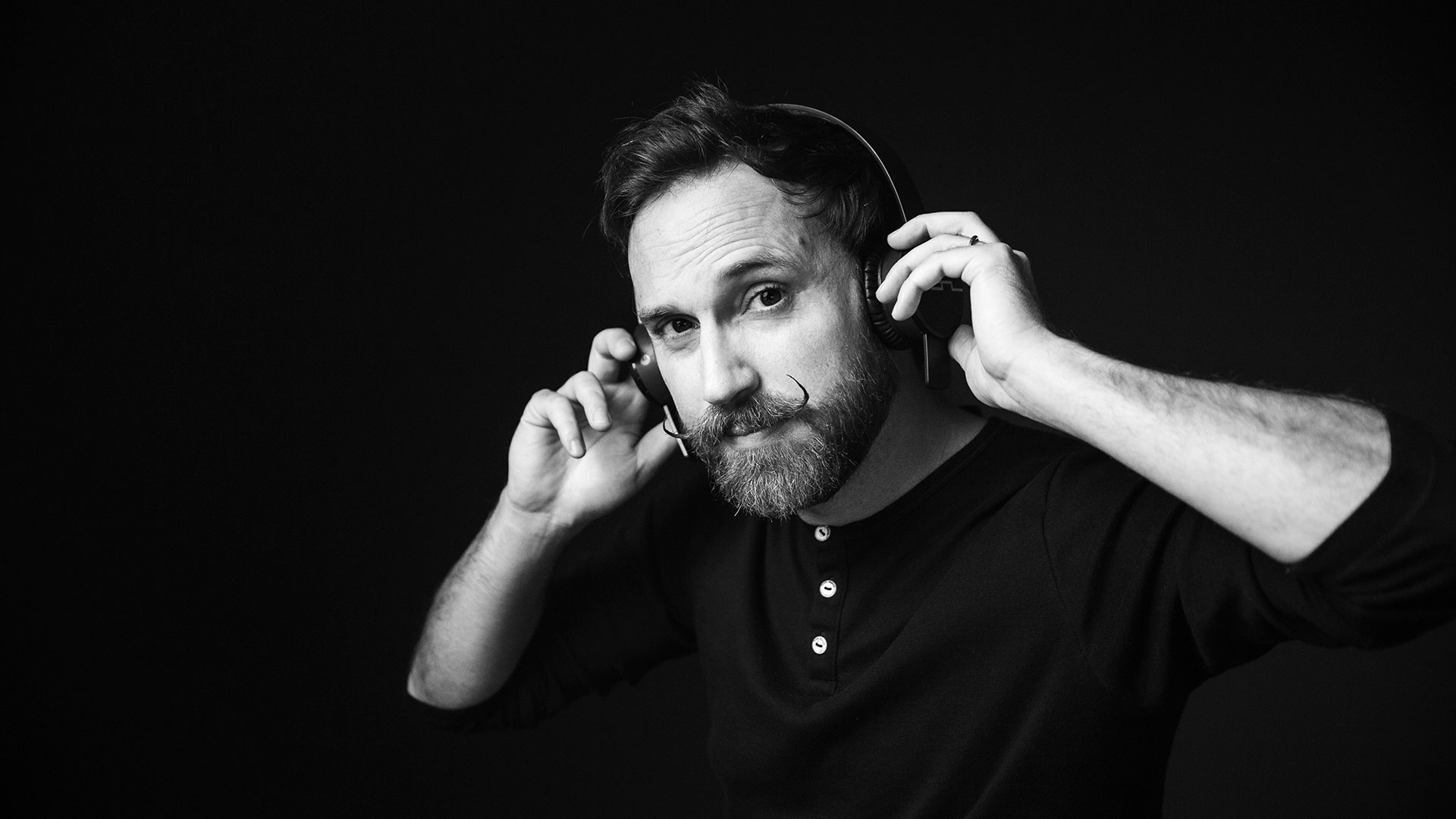 Pablo-Rabelo-con-audifonos